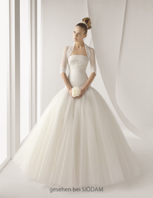 Ein Traum in Spitze und Tüll - das Kleid Acanto von Rosa Clara